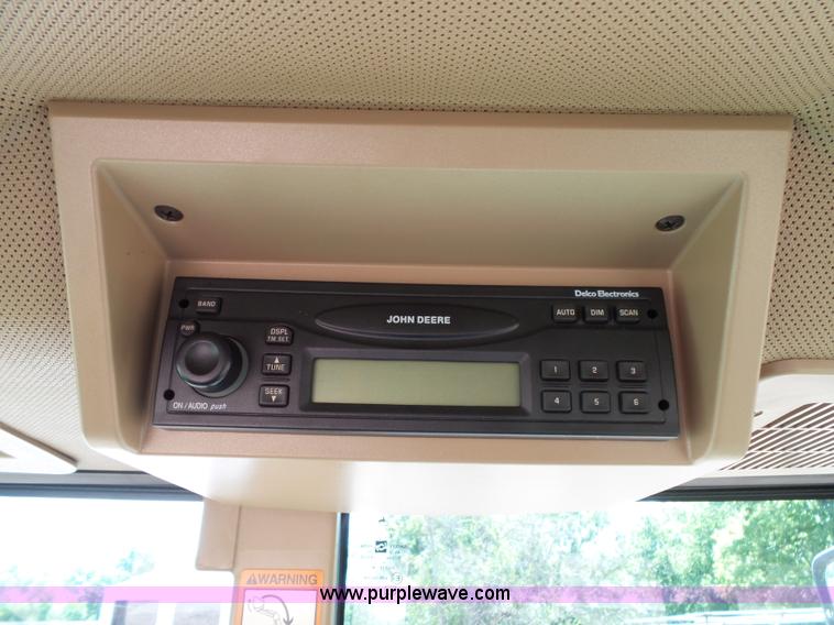 image for item J4853 2001 John Deere 7210 MFWD tractor