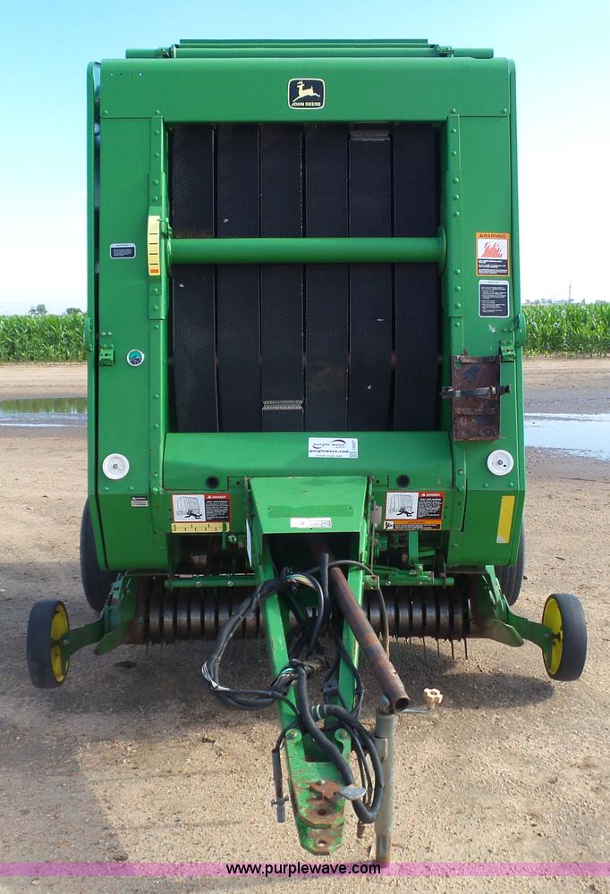image for item J6027 2000 John Deere 467 Silage Special round baler