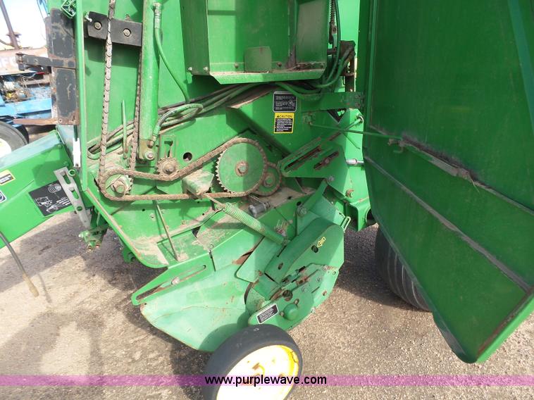 image for item J6027 2000 John Deere 467 Silage Special round baler