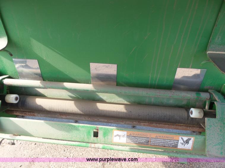 image for item J6027 2000 John Deere 467 Silage Special round baler