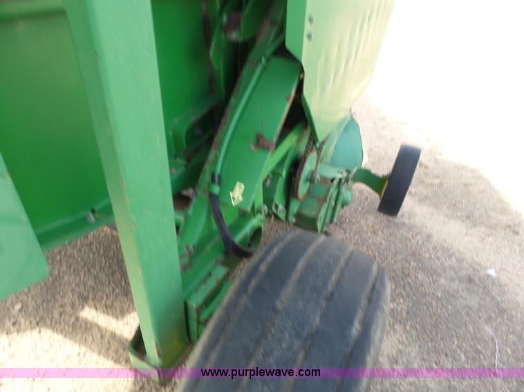 image for item J6027 2000 John Deere 467 Silage Special round baler