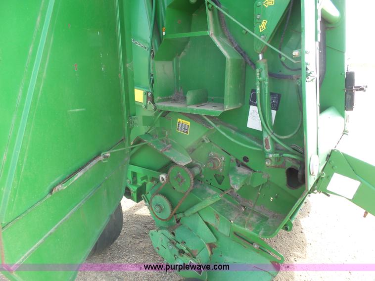 image for item J6027 2000 John Deere 467 Silage Special round baler