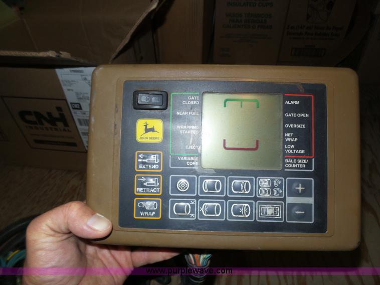 image for item J6027 2000 John Deere 467 Silage Special round baler