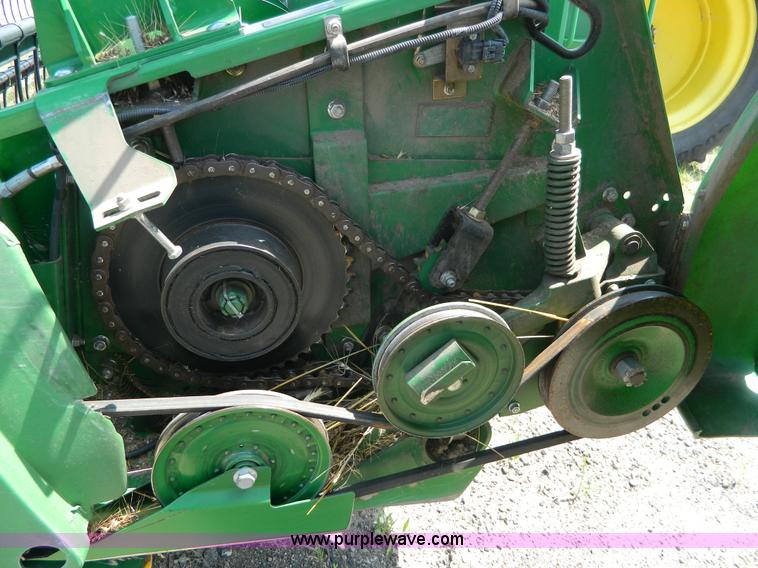 image for item J8854 2012 John Deere 635 flex head