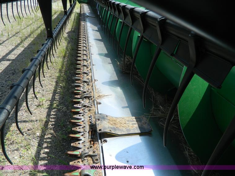 image for item J8854 2012 John Deere 635 flex head