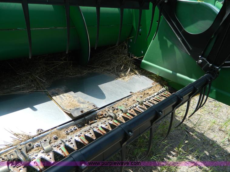 image for item J8854 2012 John Deere 635 flex head