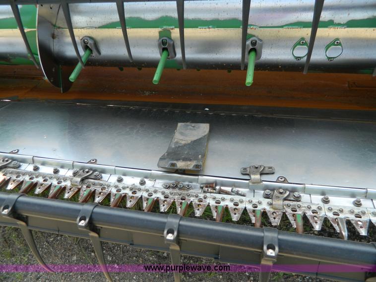 image for item J8854 2012 John Deere 635 flex head