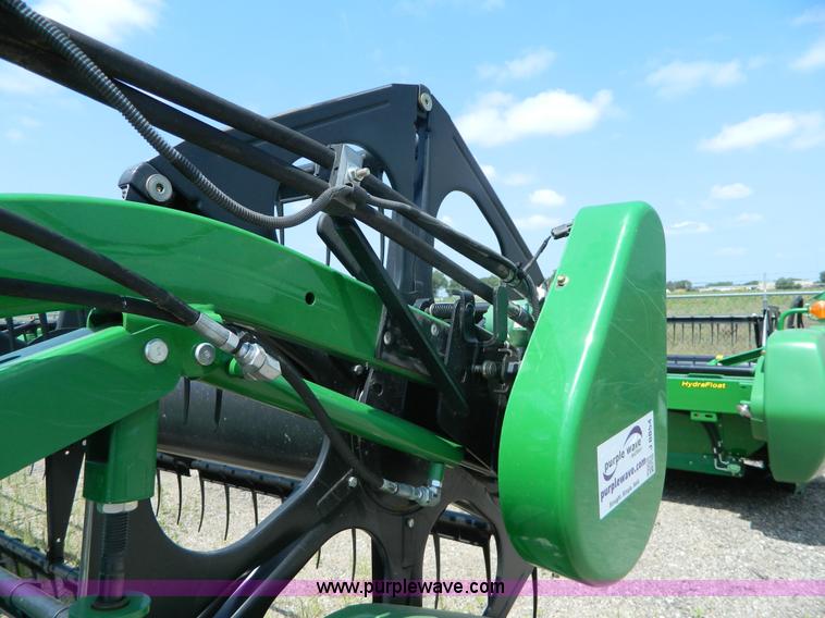 image for item J8854 2012 John Deere 635 flex head