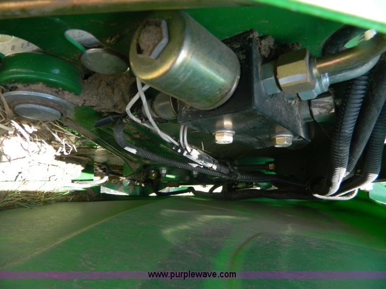 image for item J8854 2012 John Deere 635 flex head
