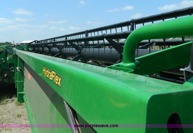 image for item J8854 2012 John Deere 635 flex head