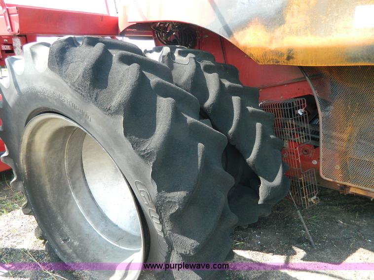 image for item J8855 2005 Case IH 2388 combine