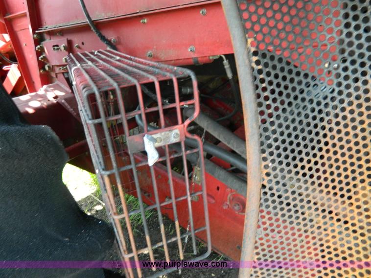 image for item J8855 2005 Case IH 2388 combine