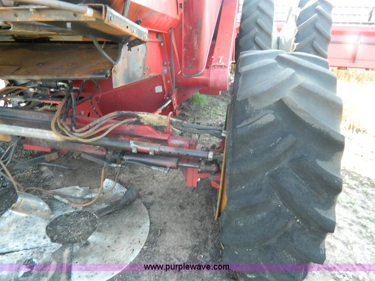 image for item J8855 2005 Case IH 2388 combine