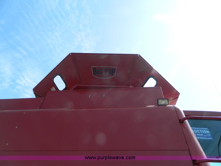 image for item J8855 2005 Case IH 2388 combine