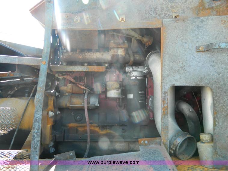 image for item J8855 2005 Case IH 2388 combine