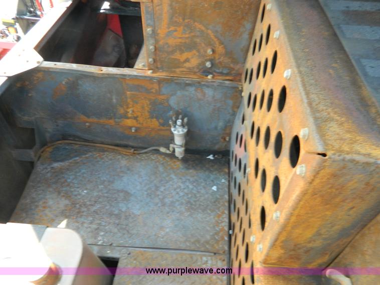 image for item J8855 2005 Case IH 2388 combine