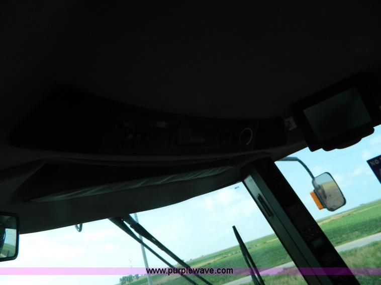 image for item J8855 2005 Case IH 2388 combine