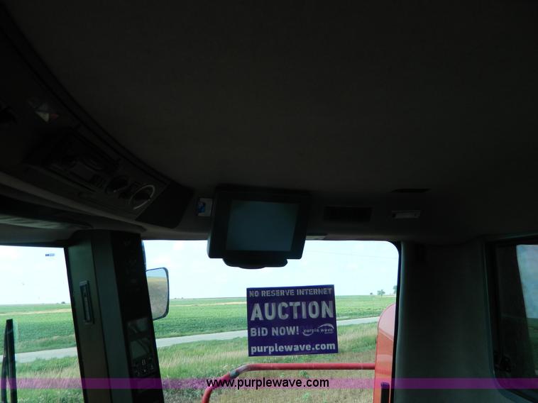 image for item J8855 2005 Case IH 2388 combine