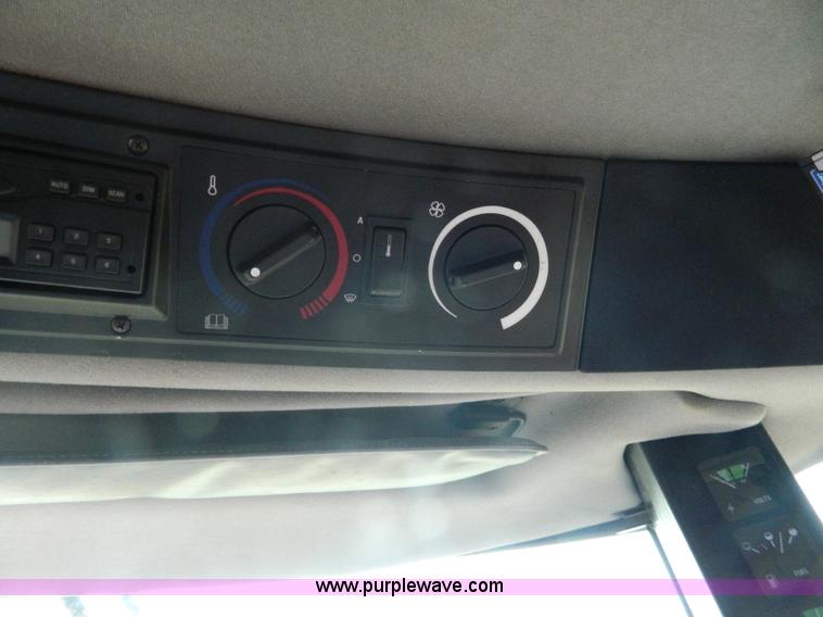 image for item J8855 2005 Case IH 2388 combine