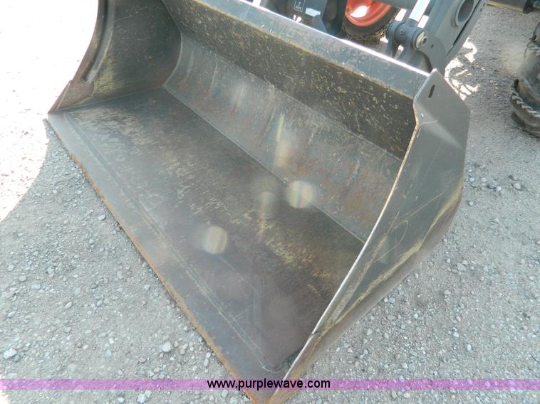 image for item J8856 2003 Kubota M6800 HDC MFWD tractor