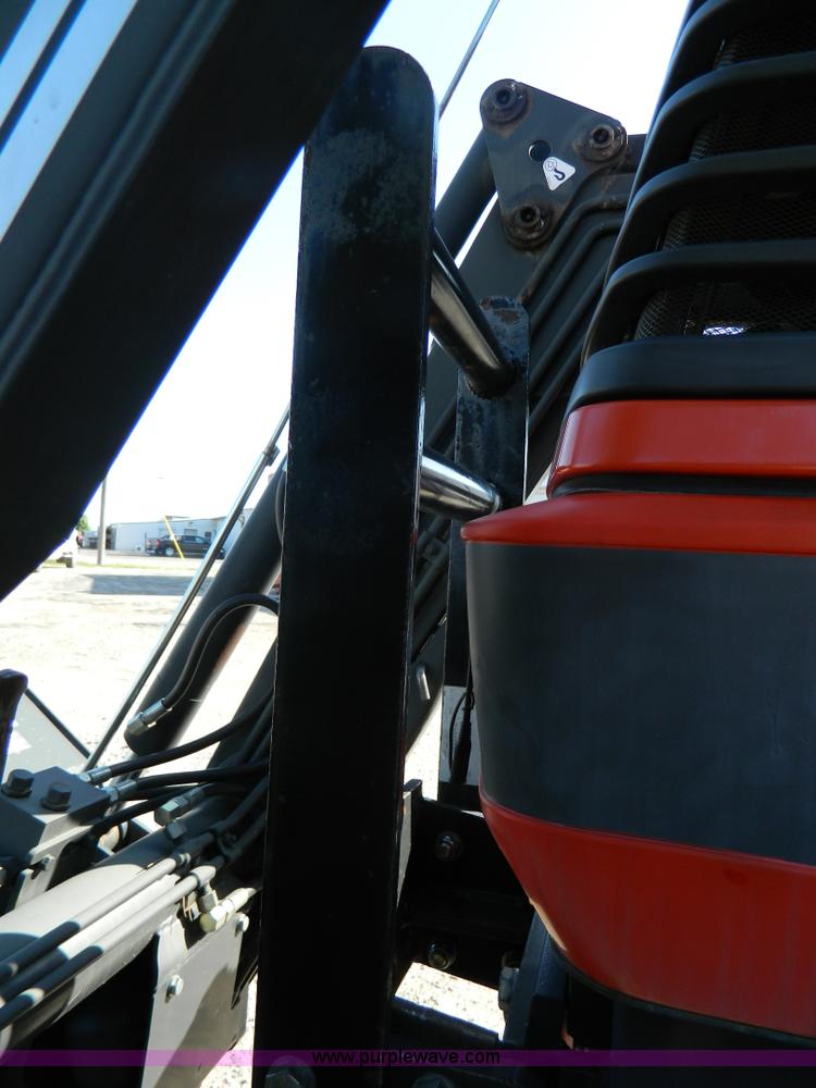 image for item J8856 2003 Kubota M6800 HDC MFWD tractor