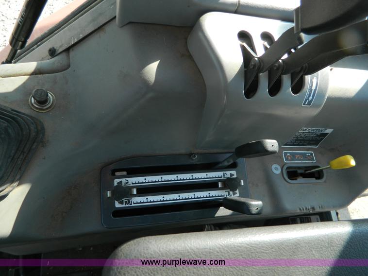 image for item J8856 2003 Kubota M6800 HDC MFWD tractor