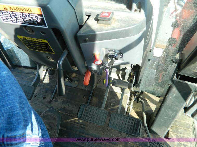 image for item J8856 2003 Kubota M6800 HDC MFWD tractor