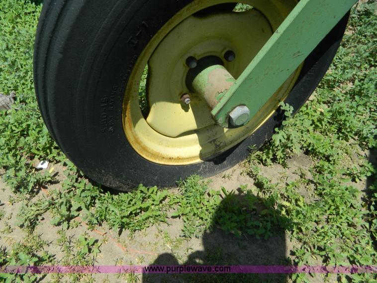 image for item J8860 John Deere self-propelled windrower