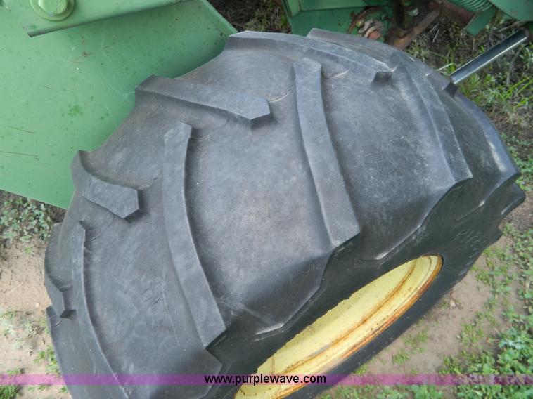 image for item J8860 John Deere self-propelled windrower