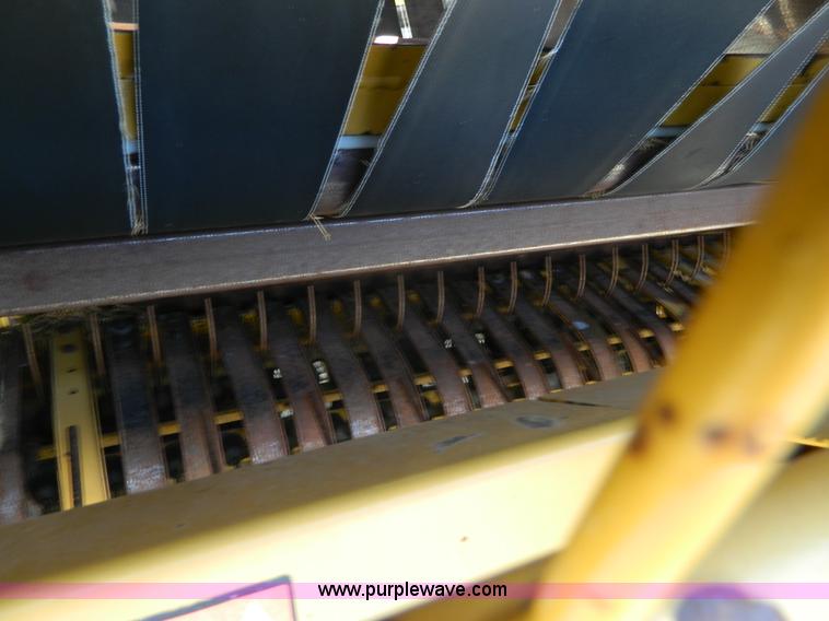 image for item J8866 1987 Vermeer 605J round baler