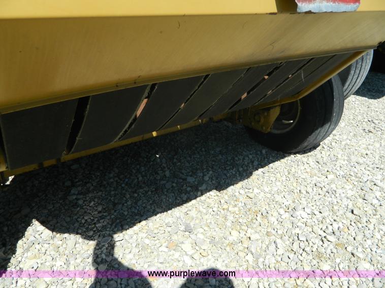 image for item J8866 1987 Vermeer 605J round baler