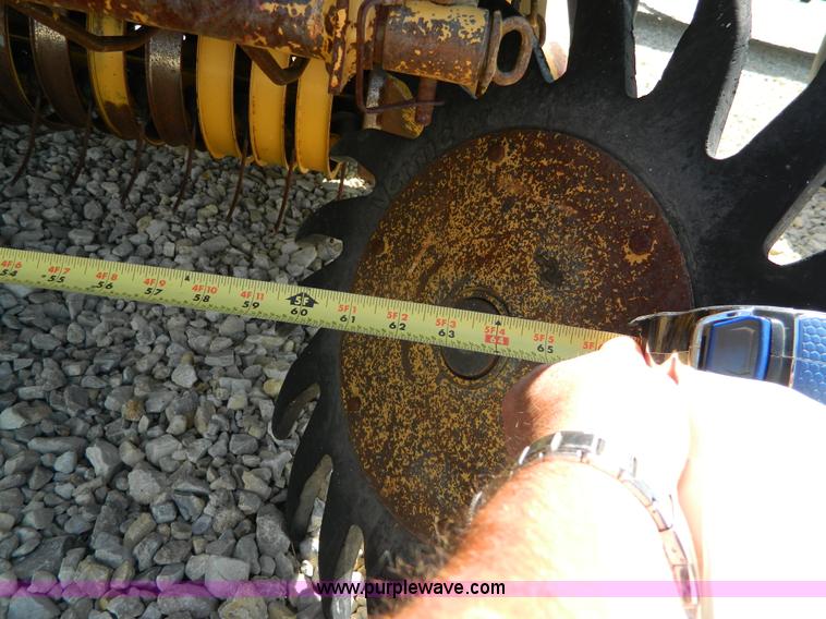 image for item J8866 1987 Vermeer 605J round baler