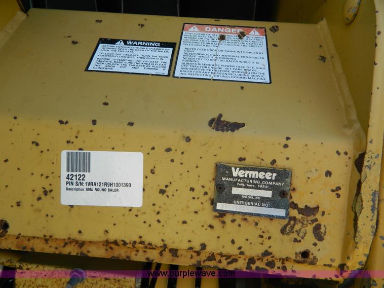 image for item J8866 1987 Vermeer 605J round baler