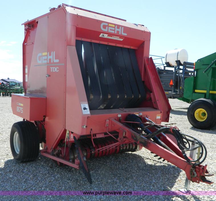 image for item J8867 1995 Gehl 1875 round baler