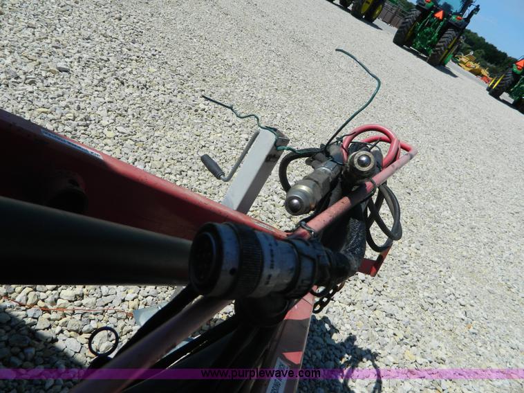 image for item J8867 1995 Gehl 1875 round baler