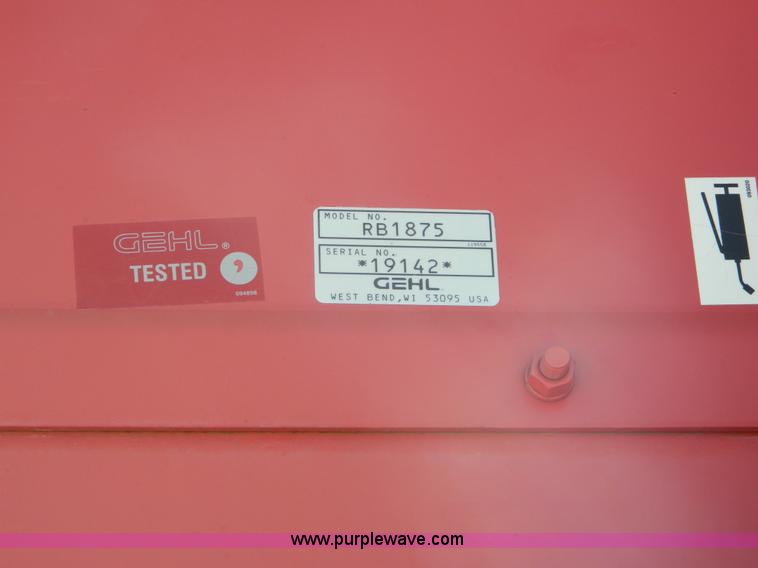 image for item J8867 1995 Gehl 1875 round baler