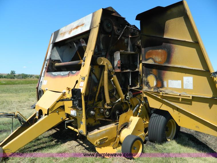 image for item J8868 2004 Vermeer 605M round baler