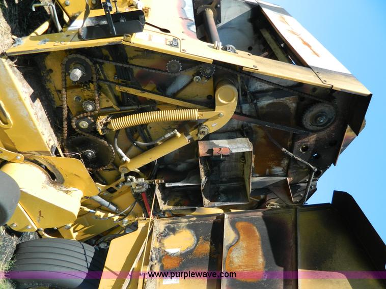 image for item J8868 2004 Vermeer 605M round baler