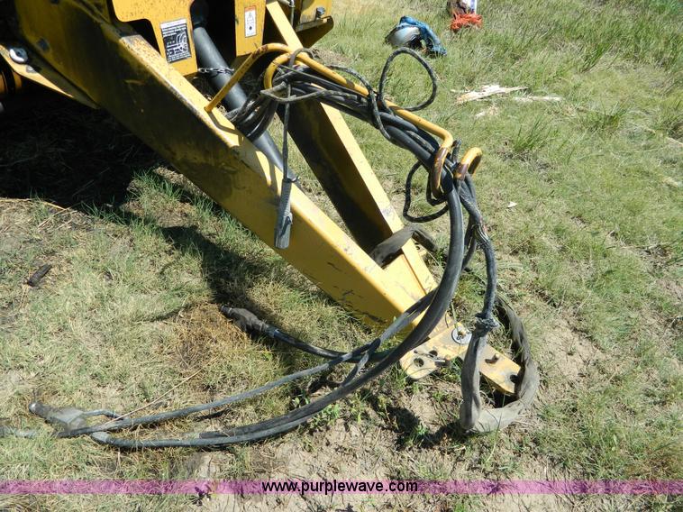 image for item J8868 2004 Vermeer 605M round baler