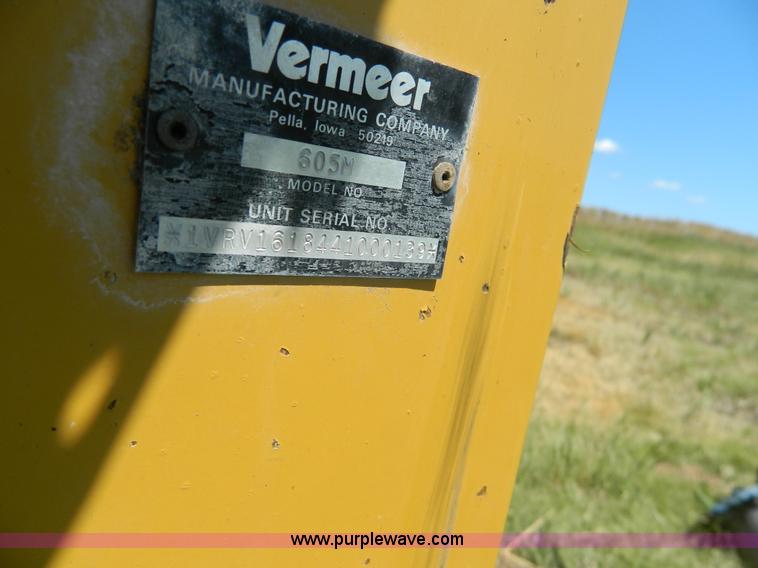 image for item J8868 2004 Vermeer 605M round baler