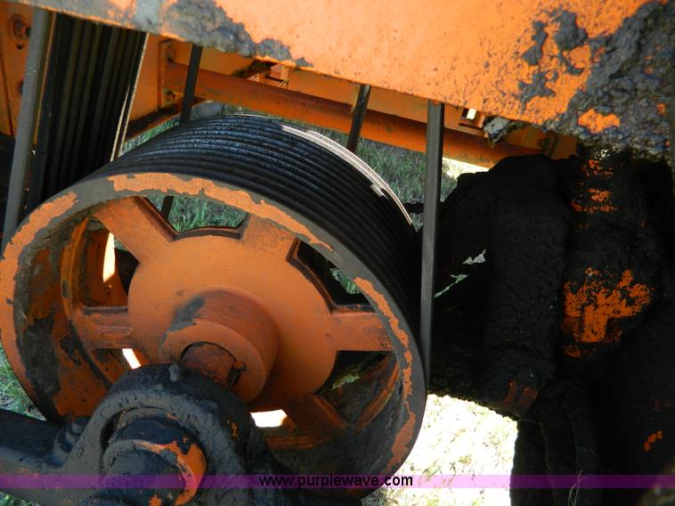 image for item J8872 Bear Cat 4200 tub grinder