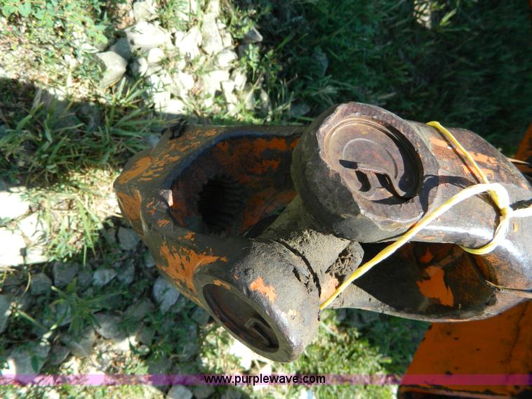 image for item J8872 Bear Cat 4200 tub grinder