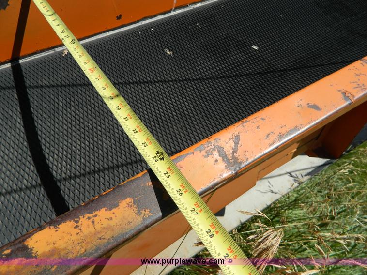 image for item J8872 Bear Cat 4200 tub grinder