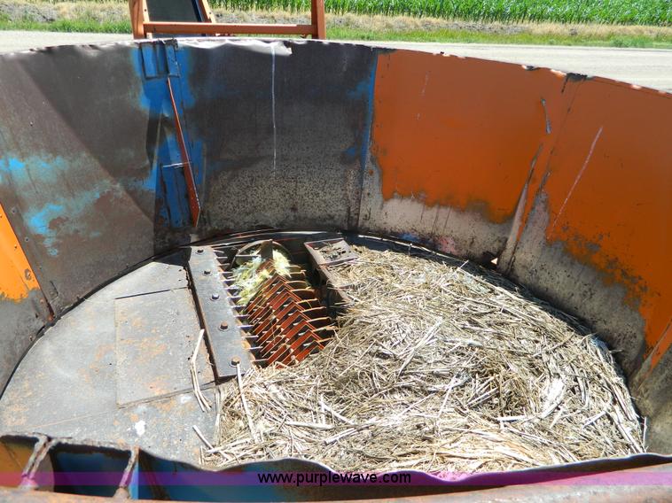 image for item J8872 Bear Cat 4200 tub grinder