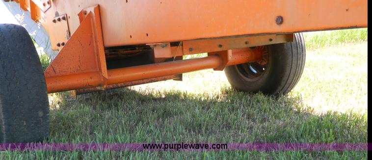 image for item J8872 Bear Cat 4200 tub grinder