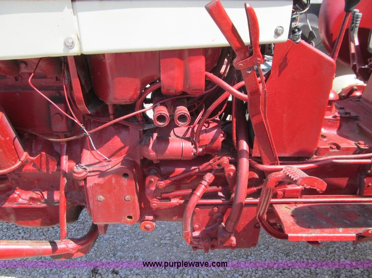 image for item K2201 1966 International 504 tractor