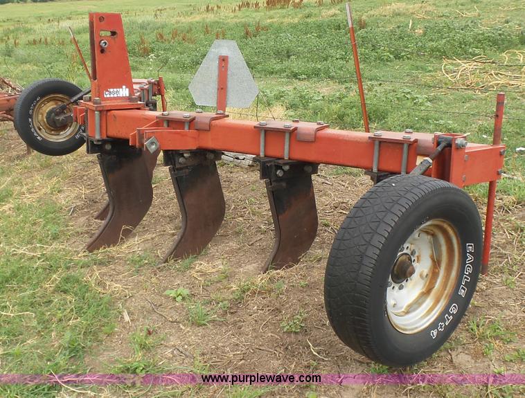 image for item K3227 Case 10 7 shank V-ripper