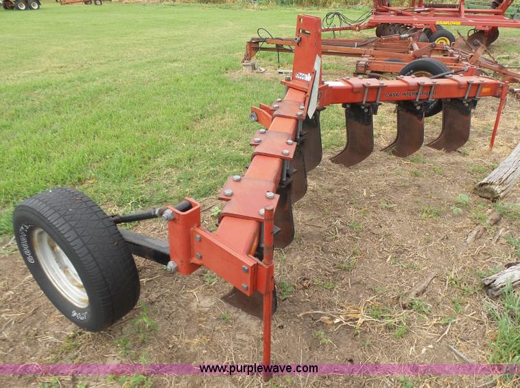 image for item K3227 Case 10 7 shank V-ripper