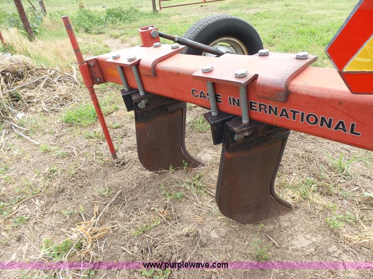 image for item K3227 Case 10 7 shank V-ripper