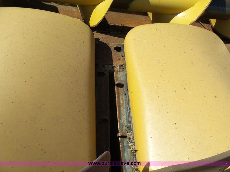 image for item K4018 2008 Lexion C512-30 corn head